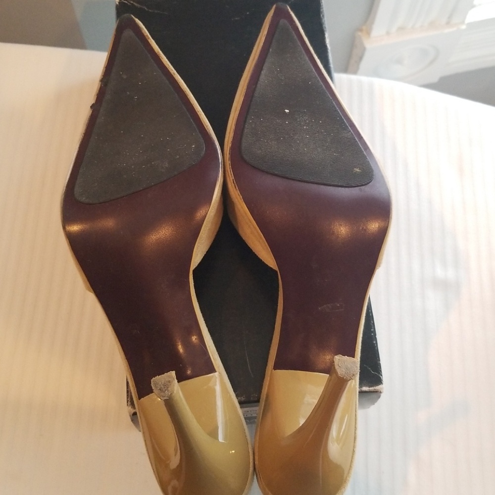 Shoes - Picture 3 of 3